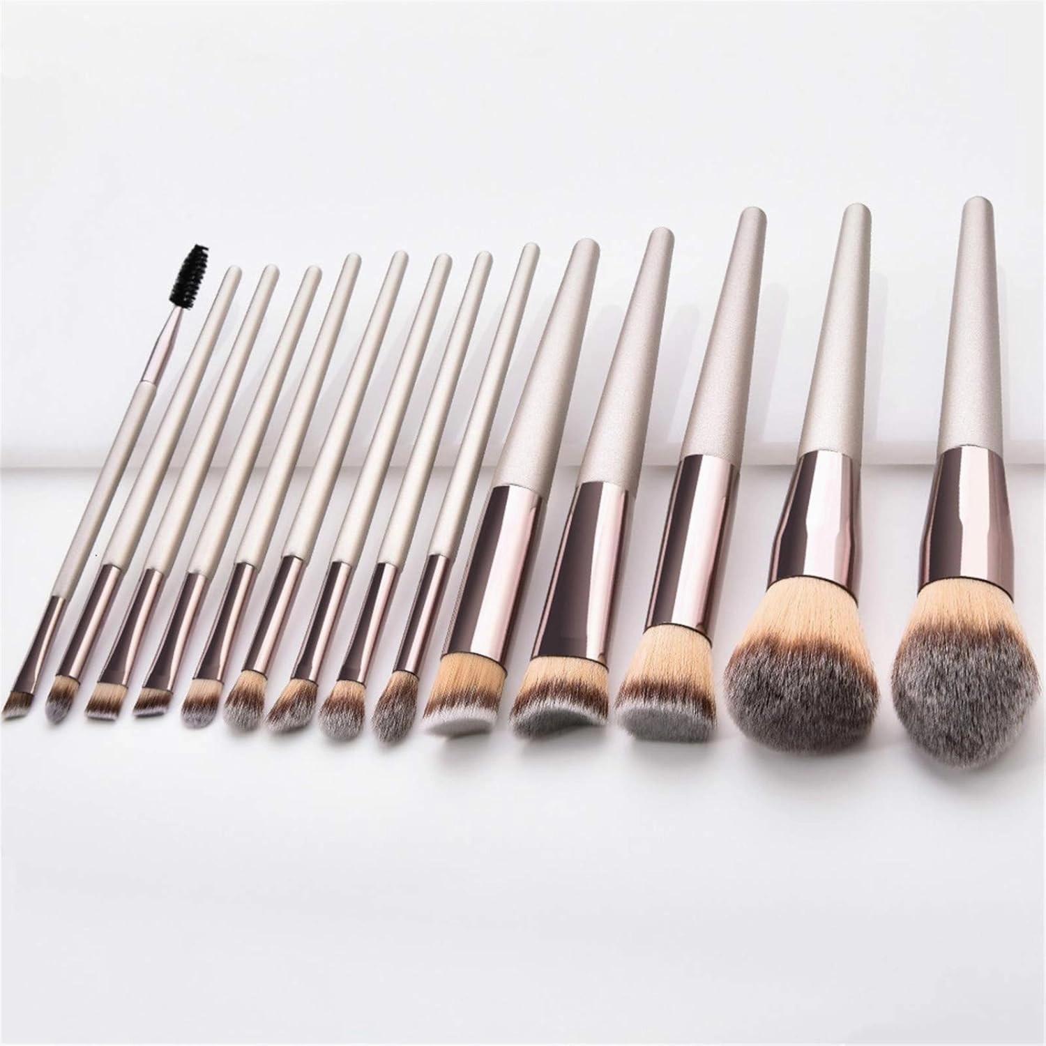 【MB02】14 Pcs Champagne Makeup Brushes Set