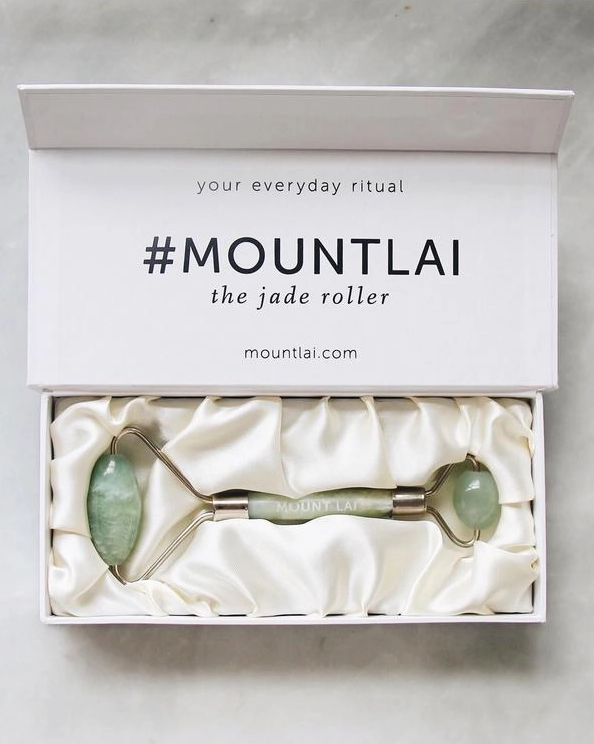 De-Puffing Jade Facial Roller
