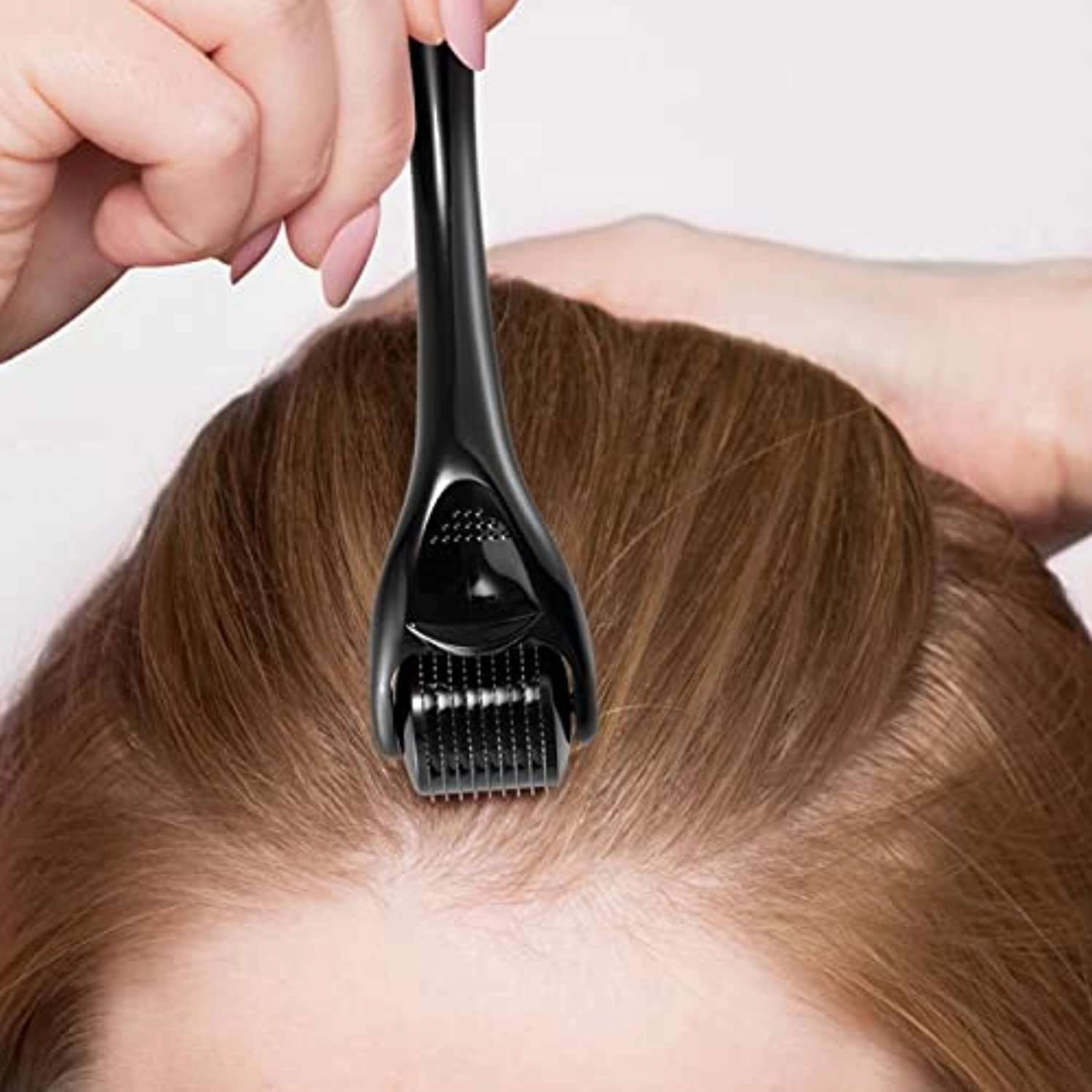 Derma Roller Microneedle Roller for Face Body Beard Hair Growth, 540 Titanium Micro Needles Roller for Home Use