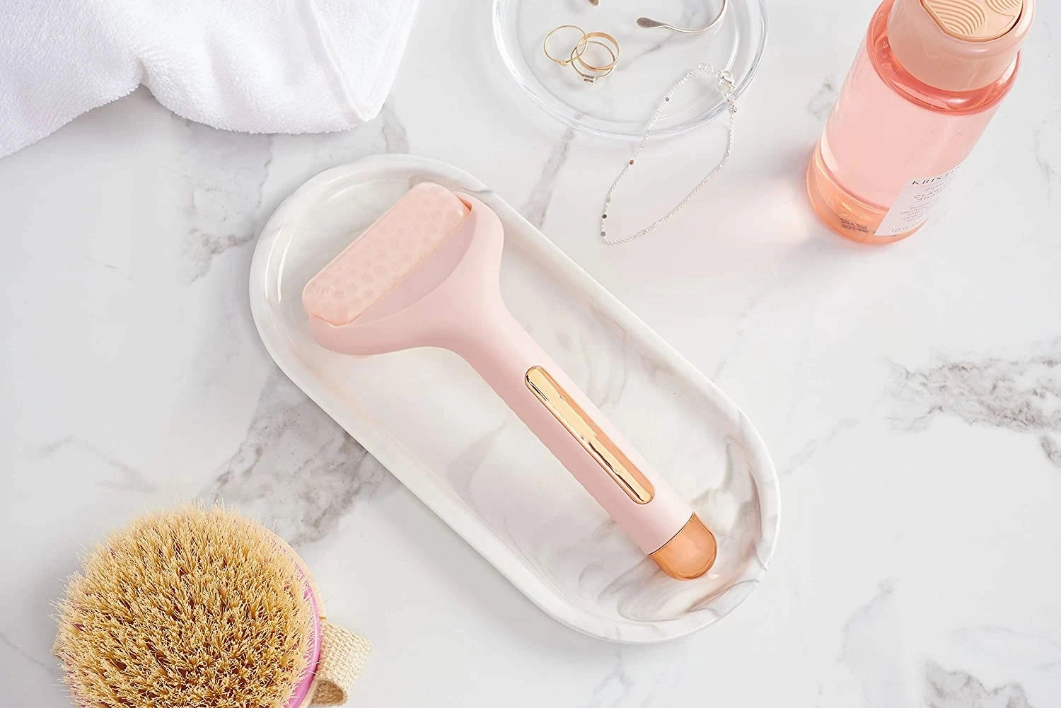 Face Roller Massager for Puffiness Relief Pain and Minor Injury to Tighten Pores Whiten Skin