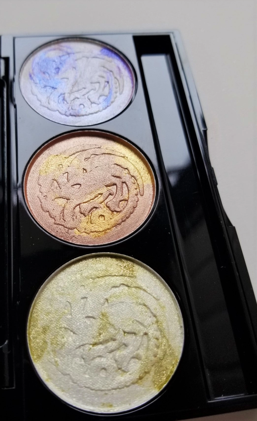 Game of Tones - Episode One - Dracarys Highlighter Palette