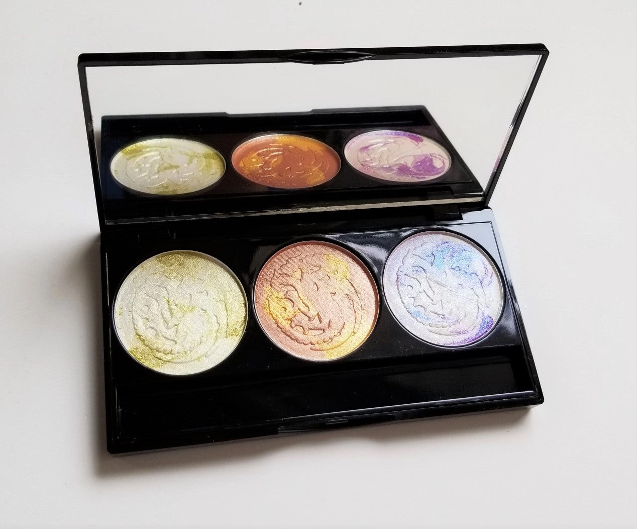 Game of Tones - Episode One - Dracarys Highlighter Palette