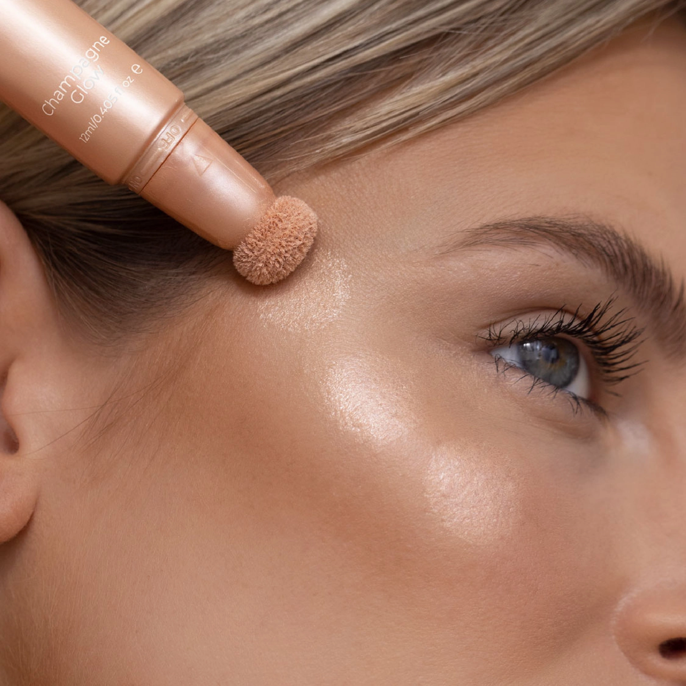 Highlight & Glow Beauty Wand