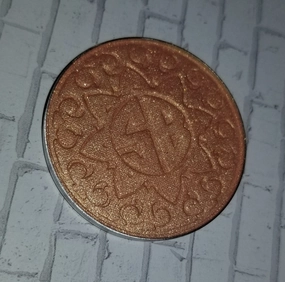 Iconic Peach Pressed Highlighter