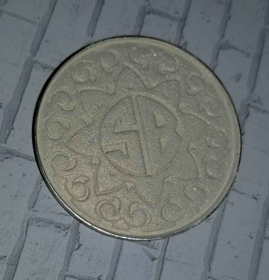 Illuminati Pressed Highlighter