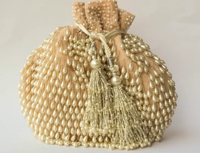 Jumanah Potli – Peach
