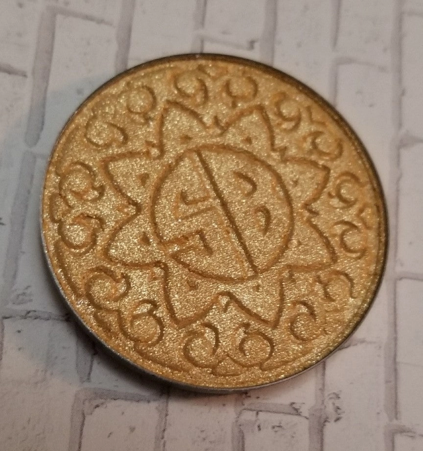 Man Eater Pressed Highlighter