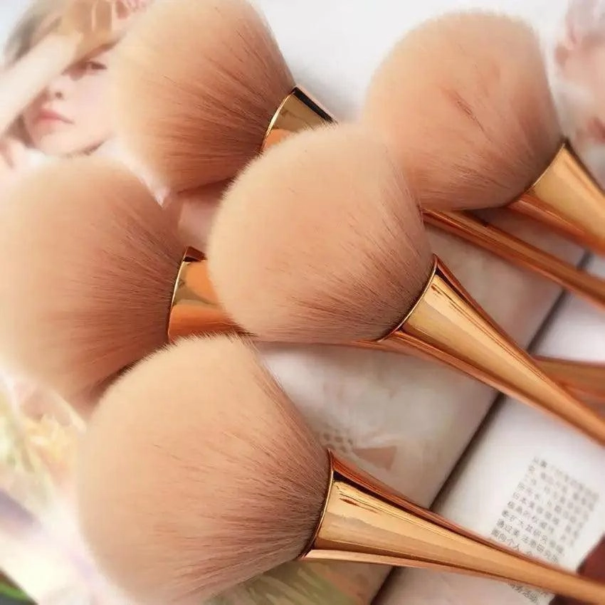 Professional Rose Gold Powder Brush For Make Up Foundation Brush- Professional Fluffy Loose Setting Powder Brush
